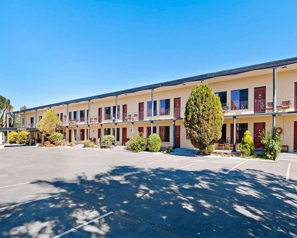 Country Plaza Motel Taree Exterior photo