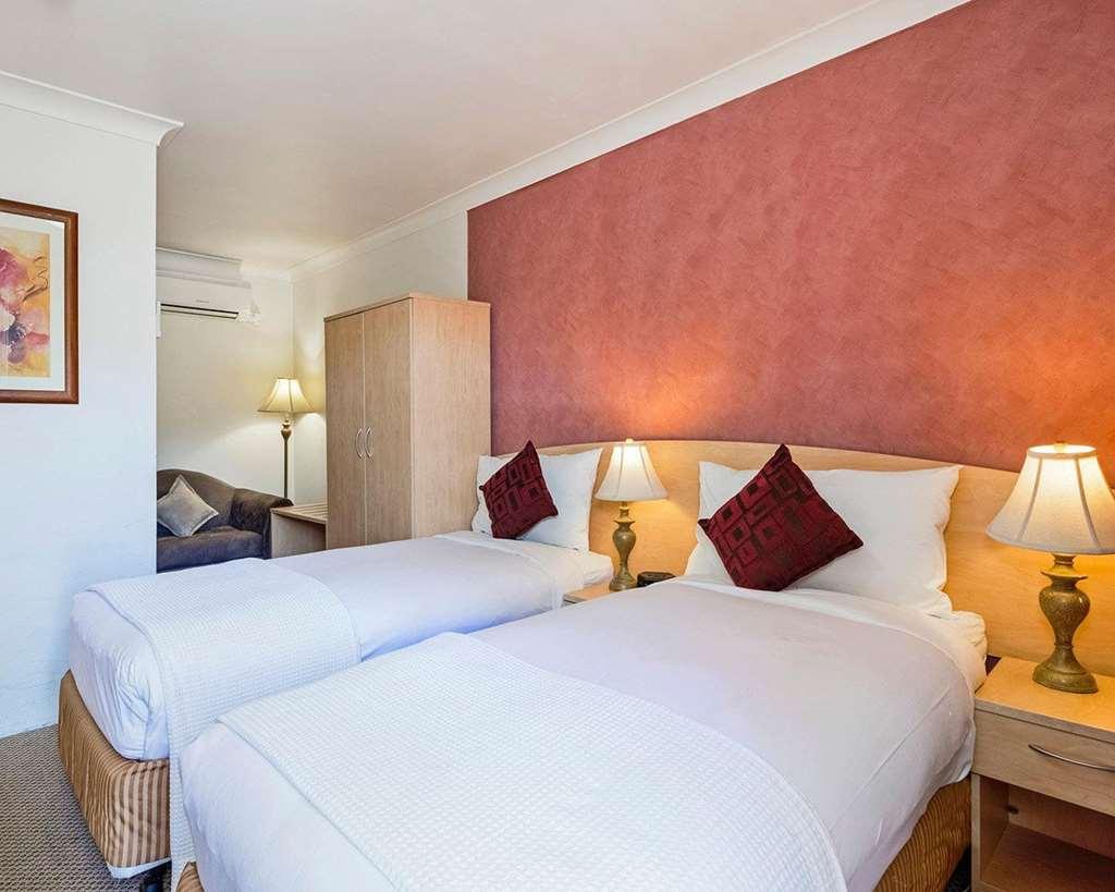 Country Plaza Motel Taree Room photo